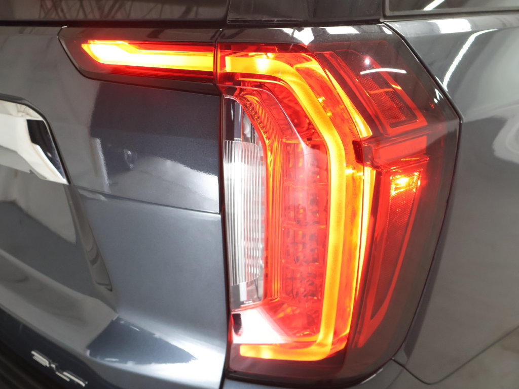 Used 2021 GMC Yukon SLT AWD/4WD image 32
