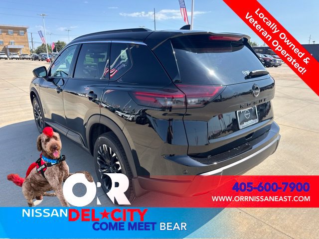 New 2026 Nissan Rogue Dark Armor FWD image 4
