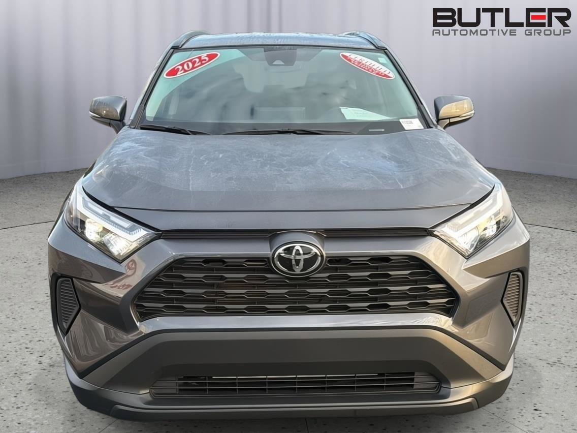 Certified 2025 Toyota RAV4 XLE AWD/4WD image 9