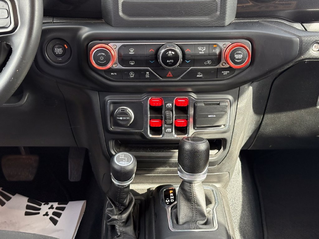 Used 2022 Jeep Gladiator Sport AWD/4WD image 17