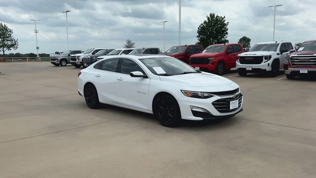 Used 2024 Chevrolet Malibu LT FWD image 2