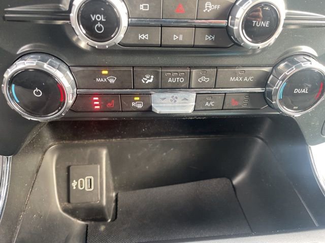 Used 2025 Ford F150 XLT w/ Equipment Group 302A MID image 29