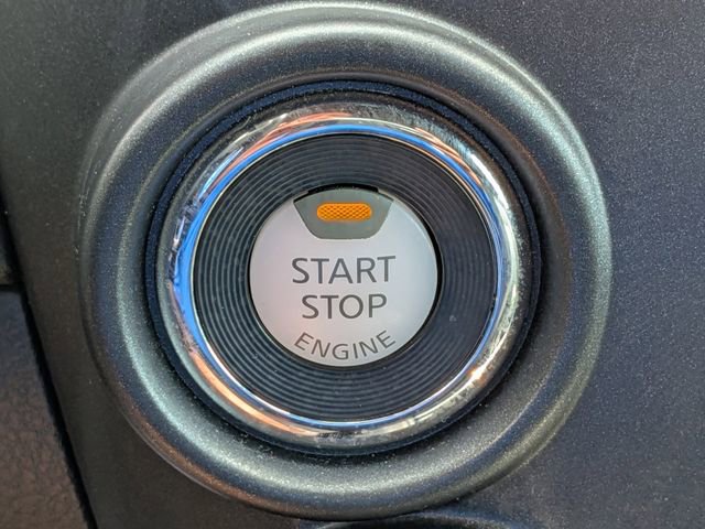 Used 2021 Nissan Titan PRO-4X w/ Pro-4x Convenience Package AWD/4WD image 29