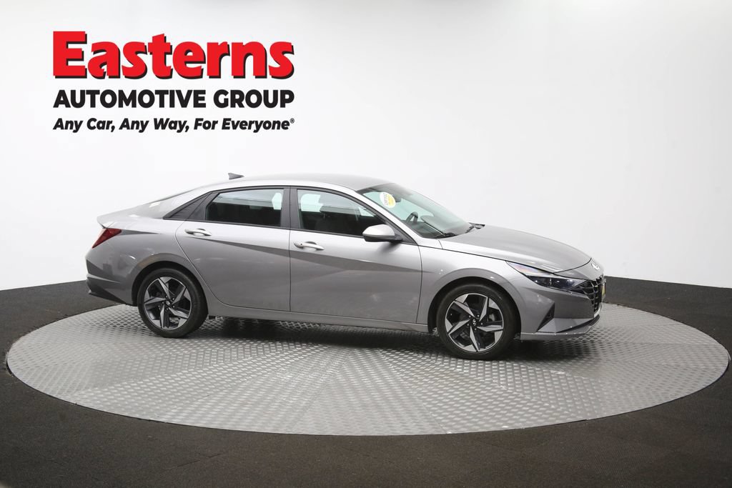 Used 2023 Hyundai Elantra SEL w/ Convenience Package FWD image 41