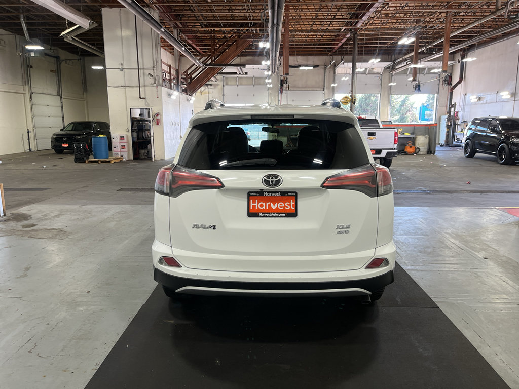Used 2016 Toyota RAV4 XLE AWD/4WD image 7