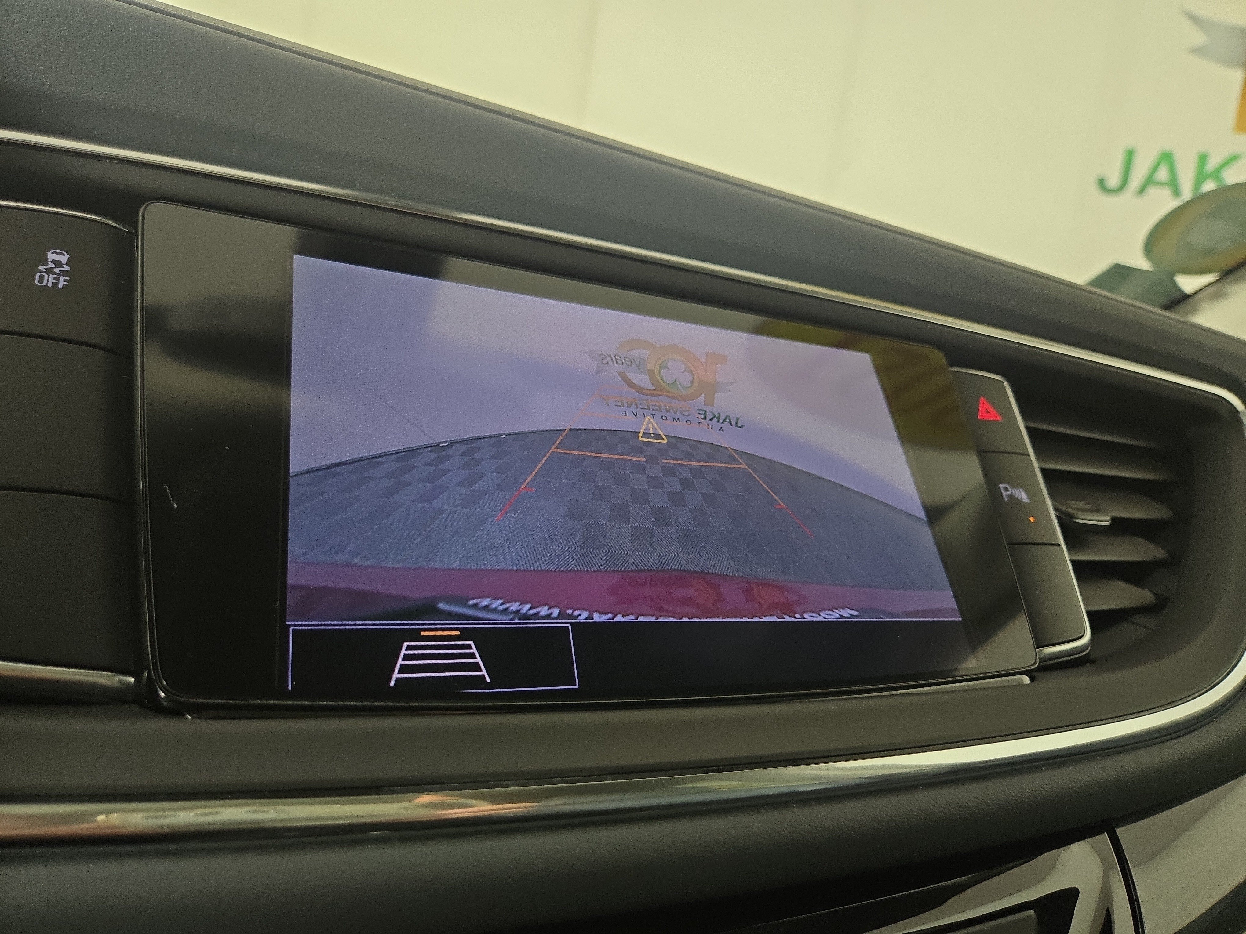 Used 2021 Buick Enclave Essence w/ Sport Touring Edition FWD image 22