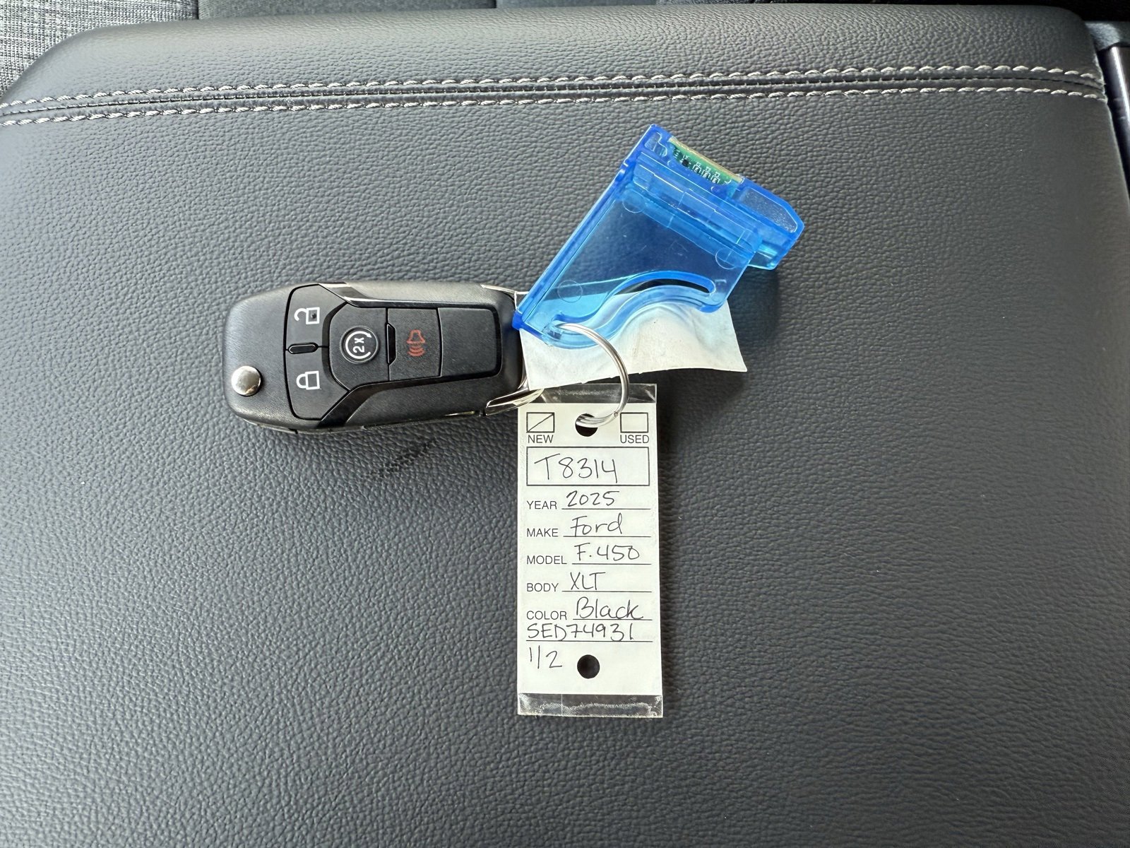 New 2025 Ford F450 XLT w/ XLT Value Package image 25