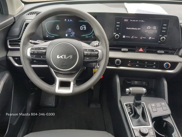Used 2023 Kia Sportage LX image 16