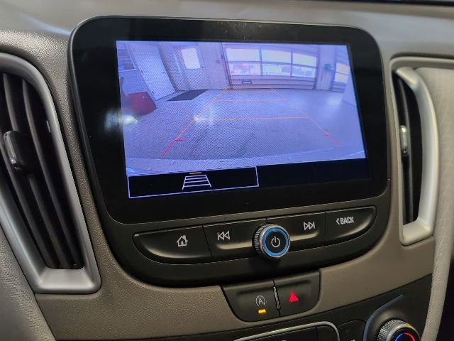 Certified 2022 Chevrolet Malibu LS image 21