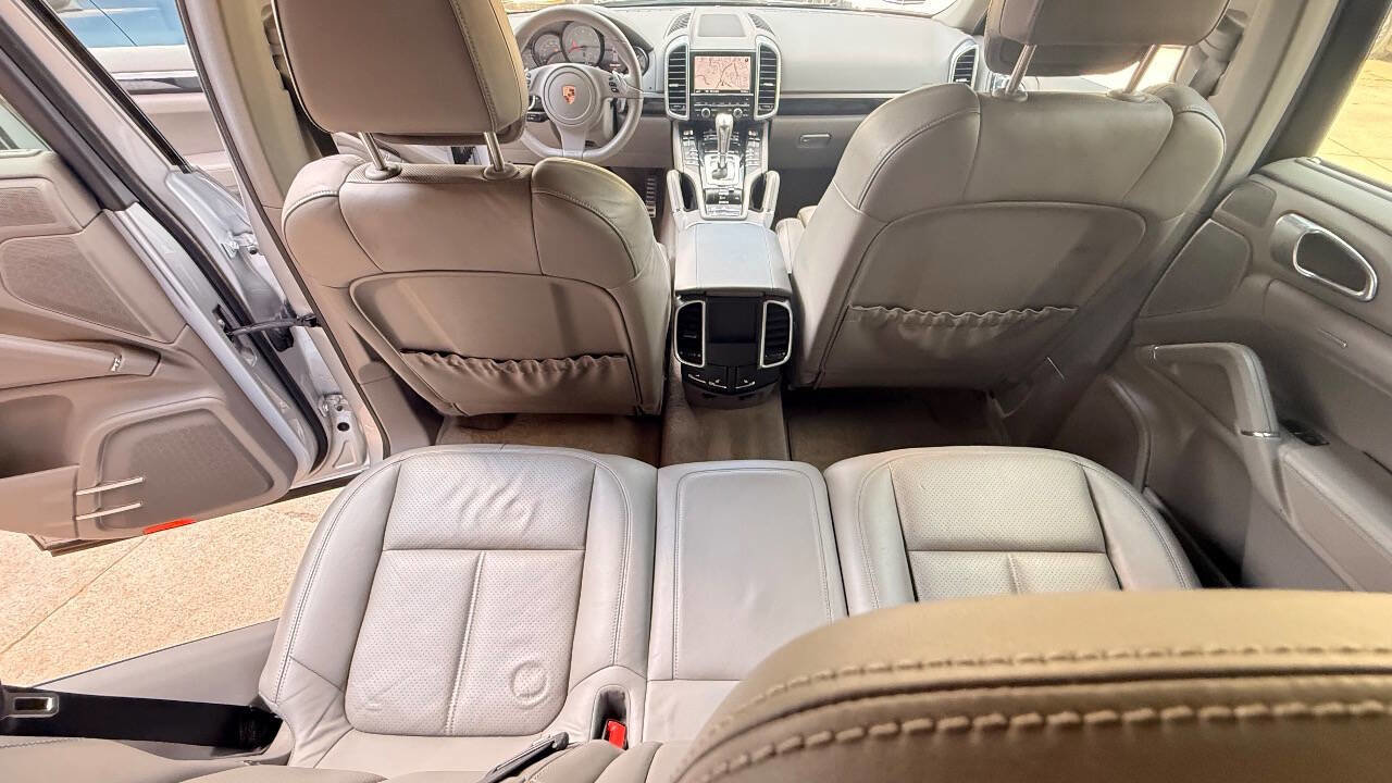Used 2011 Porsche Cayenne S image 73