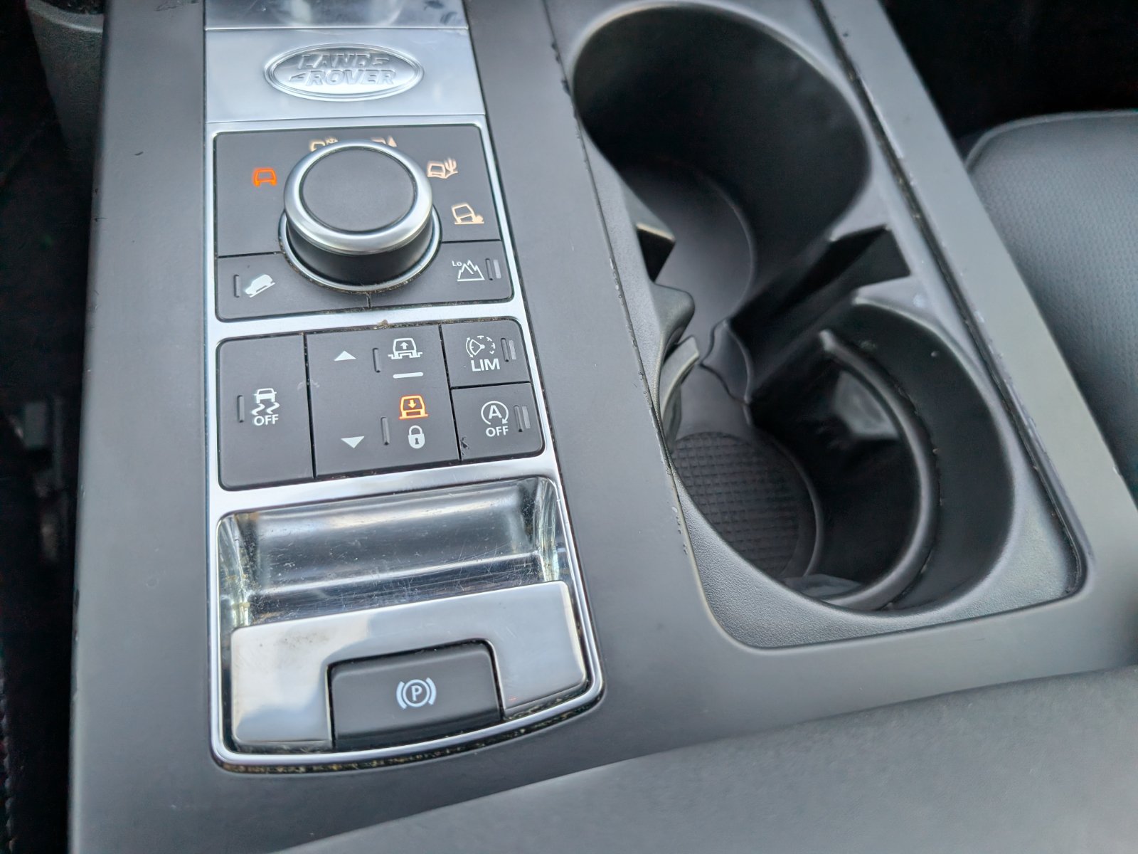 Used 2018 Land Rover Discovery SE AWD/4WD image 18