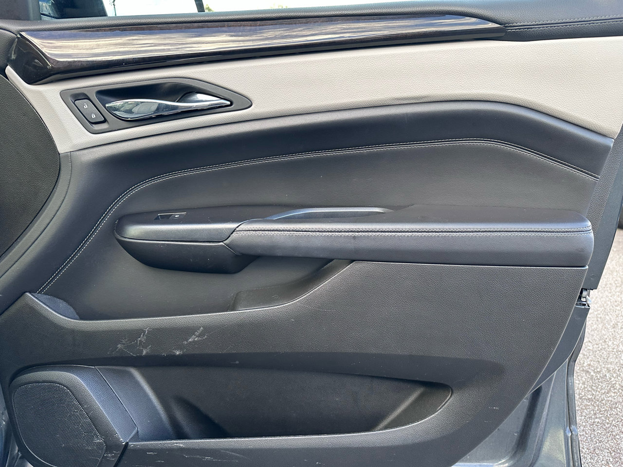 Used 2013 Cadillac SRX Performance w/ Driver Awareness Package image 30