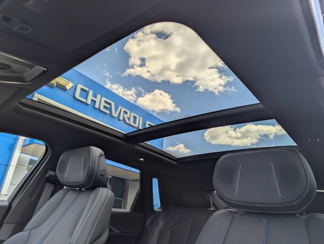 Used 2024 Cadillac Lyriq Luxury AWD/4WD image 29
