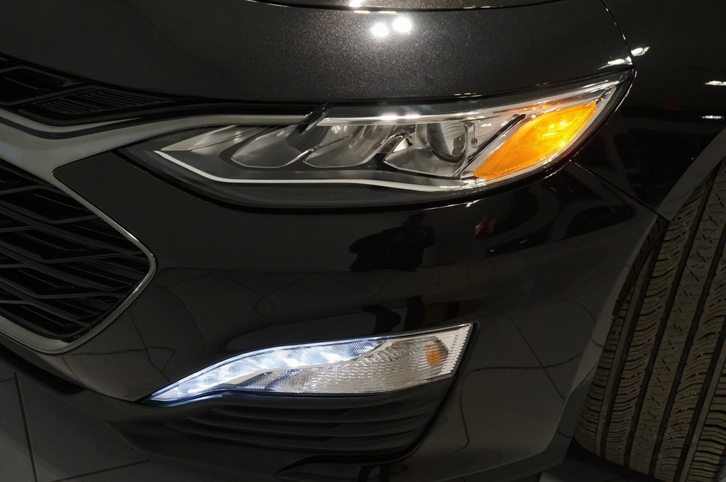 Certified 2023 Chevrolet Malibu LT w/ Midnight Edition image 32