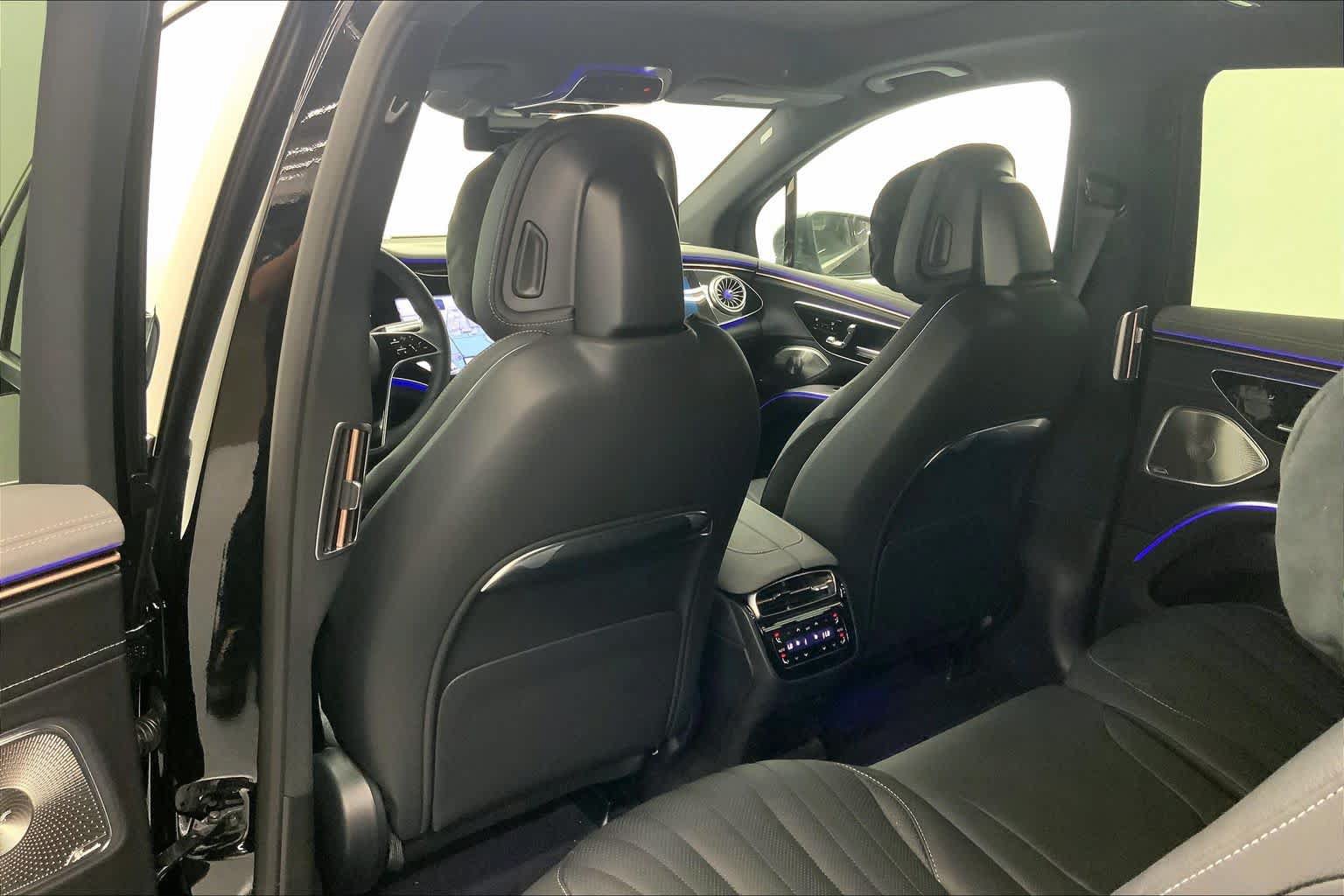 New 2027 Mercedes-Benz EQS 400 4MATIC SUV image 17