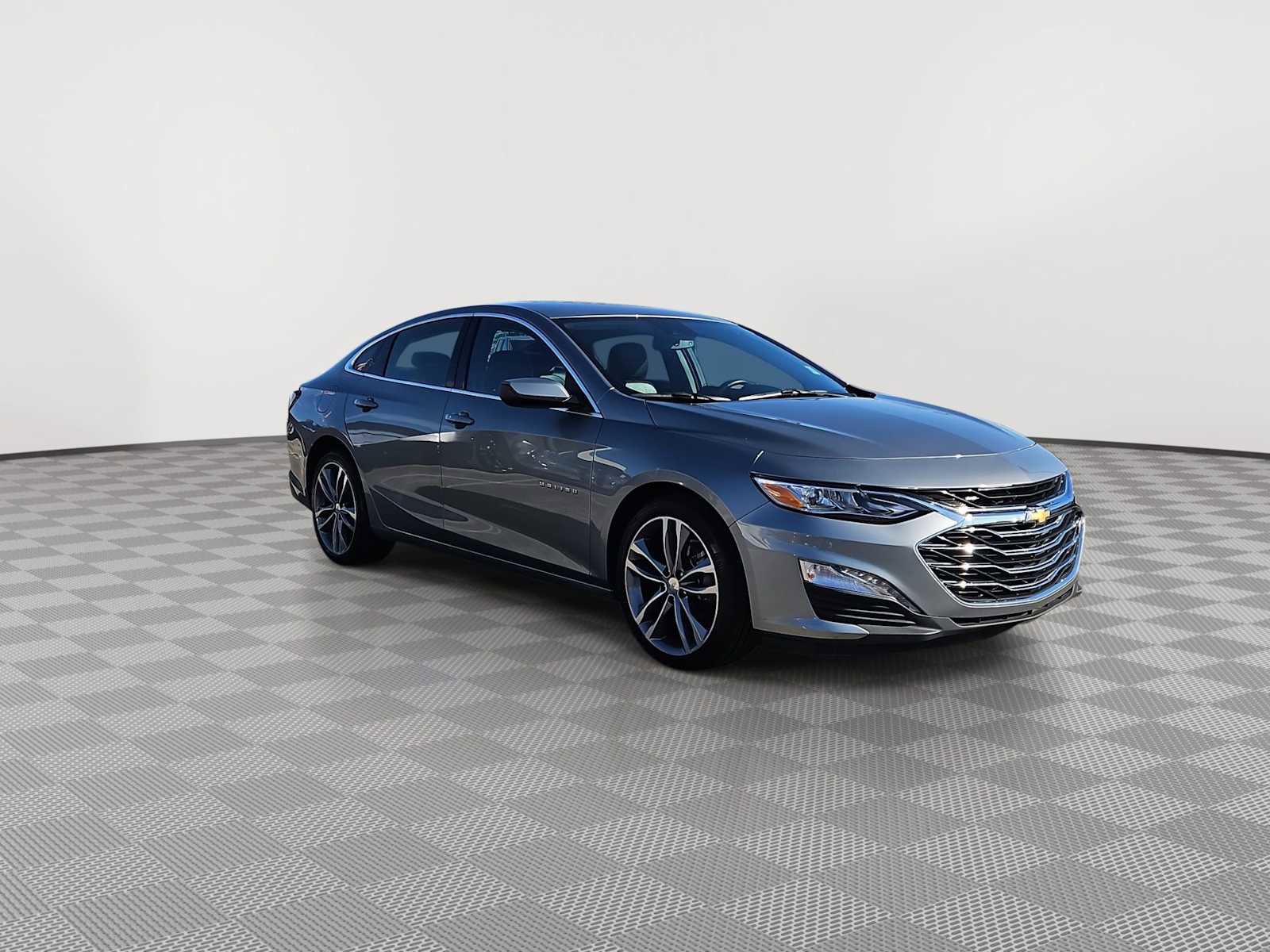 Certified 2024 Chevrolet Malibu LT image 2