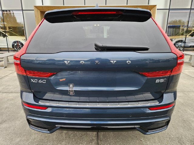 Used 2024 Volvo XC60 B5 Plus w/ Protection Package Premier AWD/4WD image 6