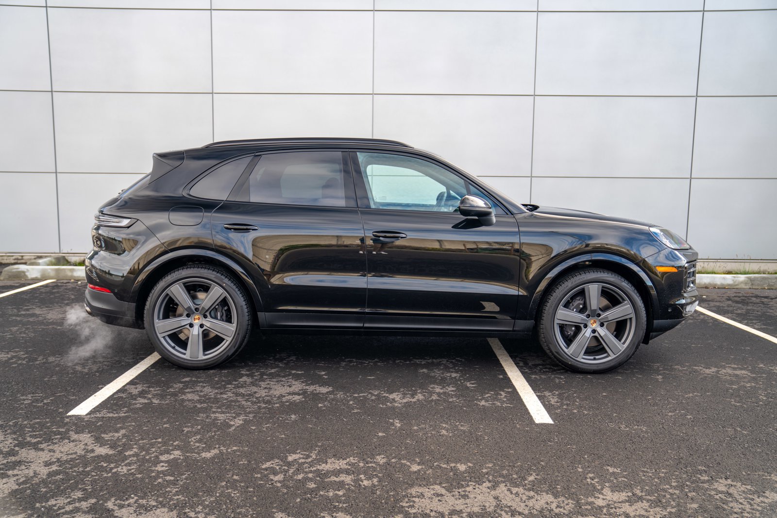 Certified 2026 Porsche Cayenne AWD/4WD image 8