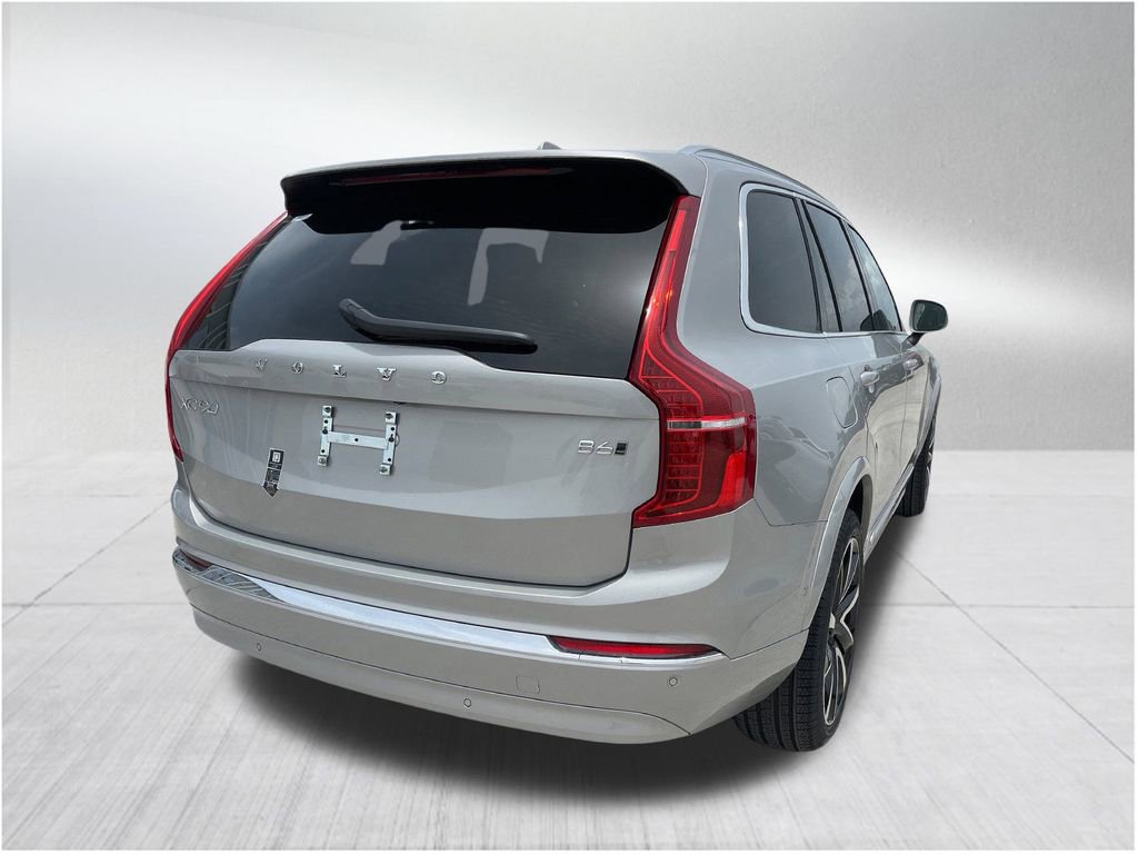 Used 2025 Volvo XC90 B6 Plus image 5