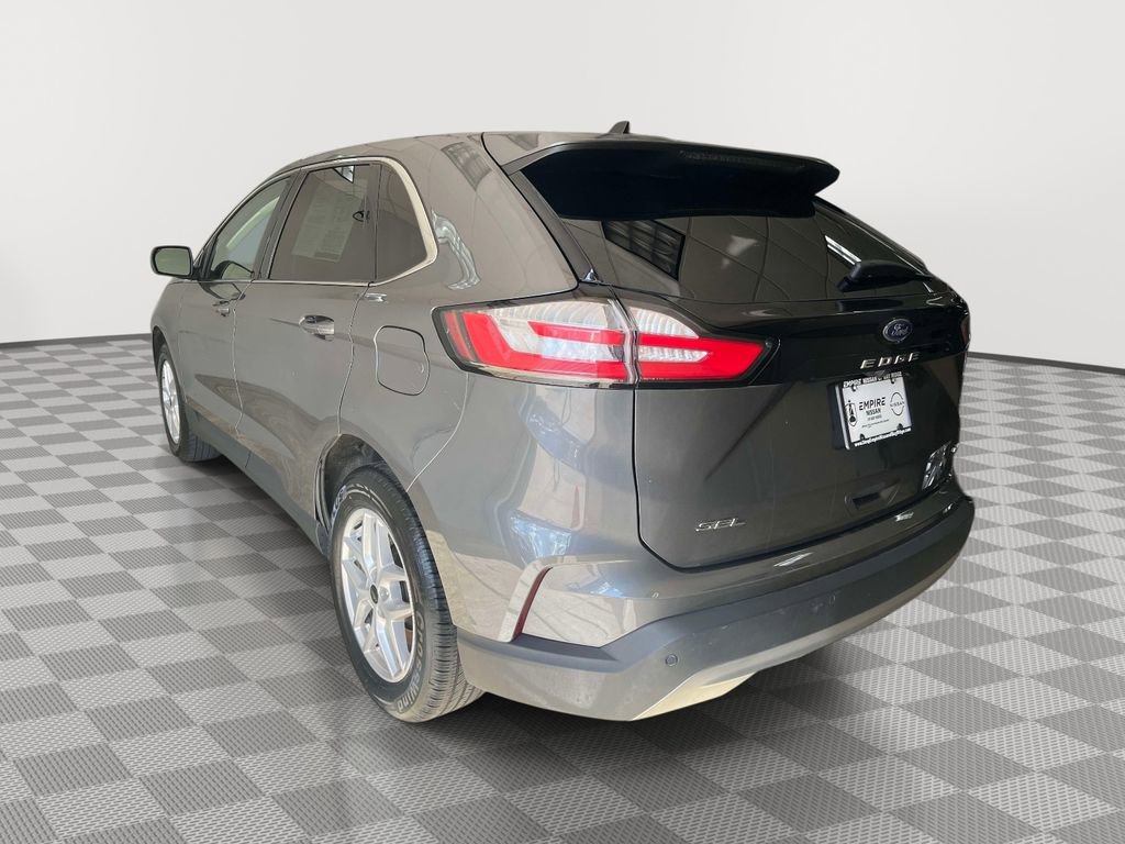 Used 2024 Ford Edge SEL image 5