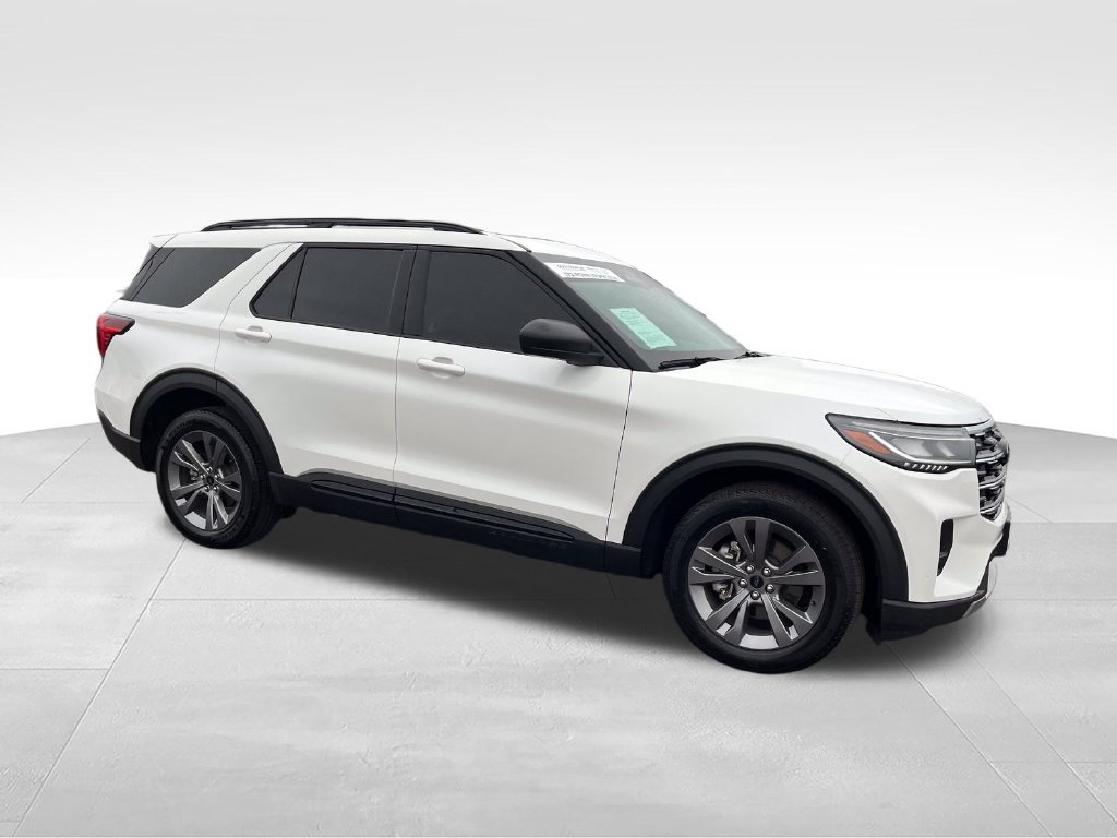 Used 2026 Ford Explorer Active w/ Active Comfort Package AWD/4WD image 7