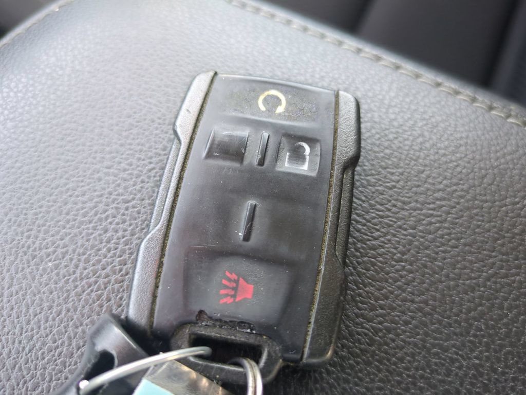 Used 2022 Chevrolet Colorado LT w/ Redline Special Edition RWD image 36