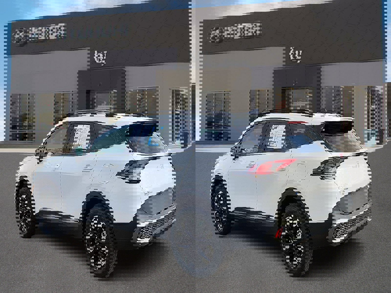 Used 2023 Kia Sportage X-Line w/ X-Line Premium Package image 5