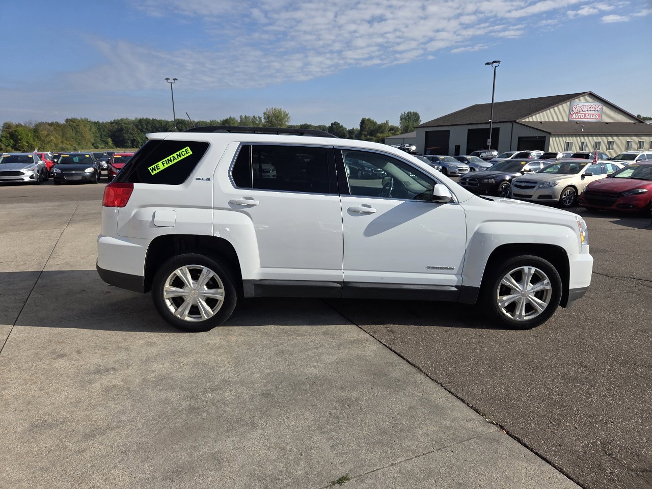 Used 2017 GMC Terrain SLE w/ Convenience Package image 4