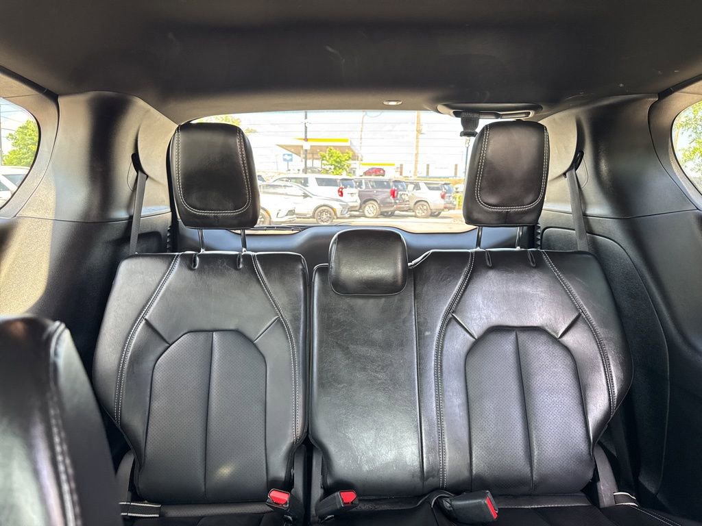 Used 2025 Chrysler Pacifica Select FWD image 27