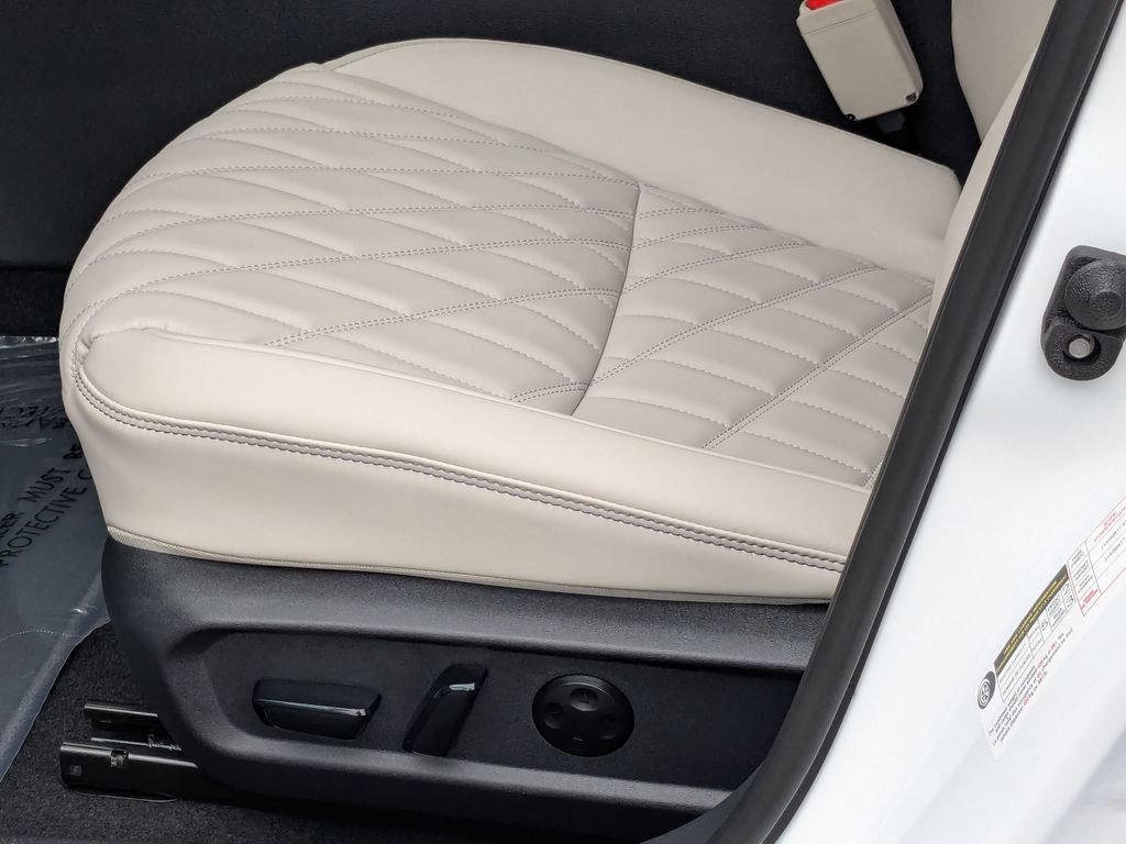 New 2026 Nissan Sentra SL w/ Floor Mat Package FWD image 13