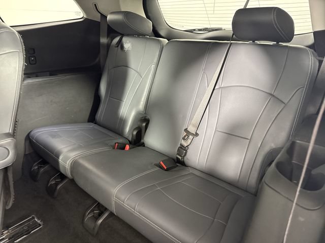 Used 2018 Buick Enclave Essence AWD/4WD image 24