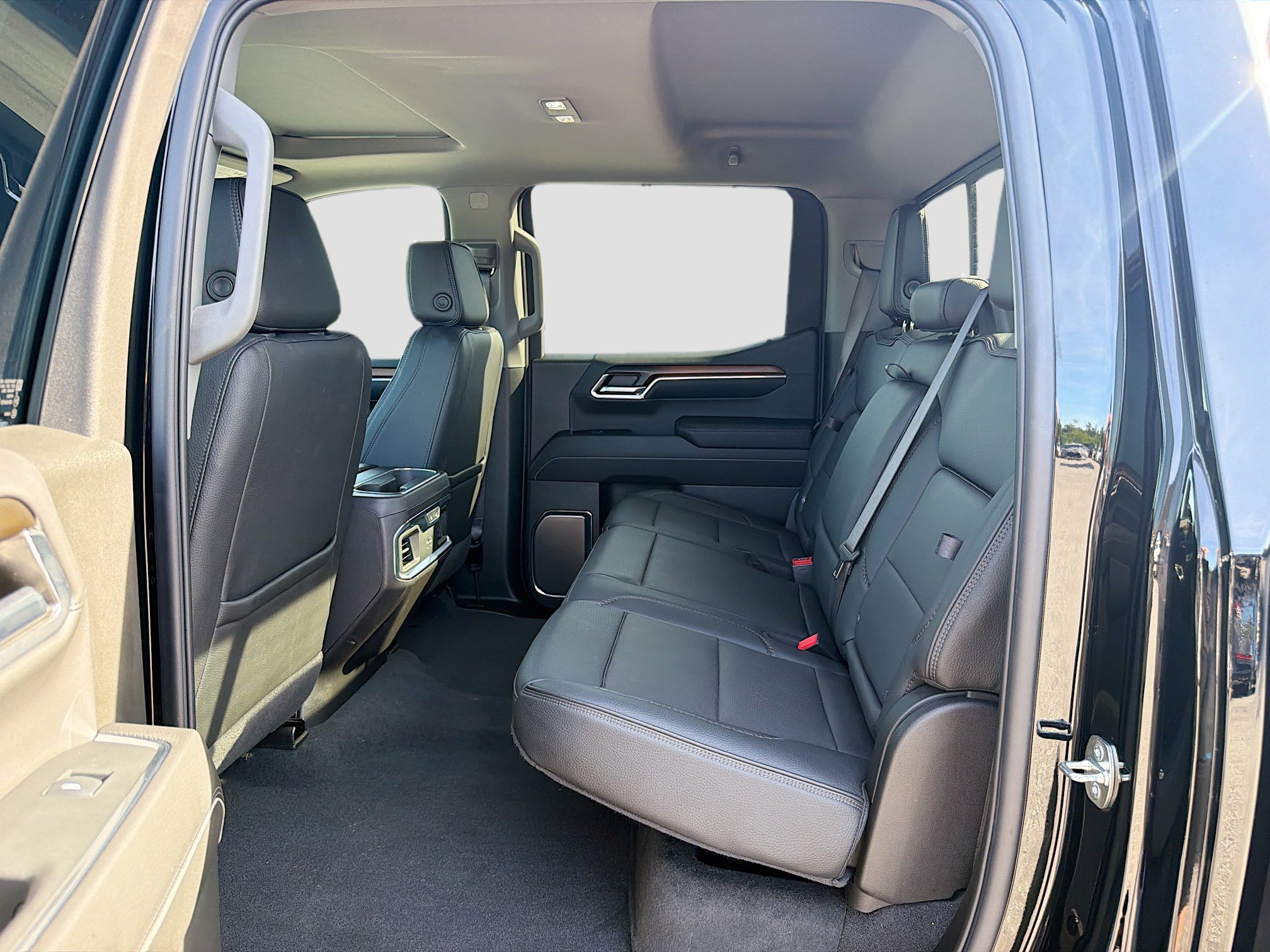 Used 2024 GMC Sierra 1500 Denali w/ Denali Reserve Package AWD/4WD image 20