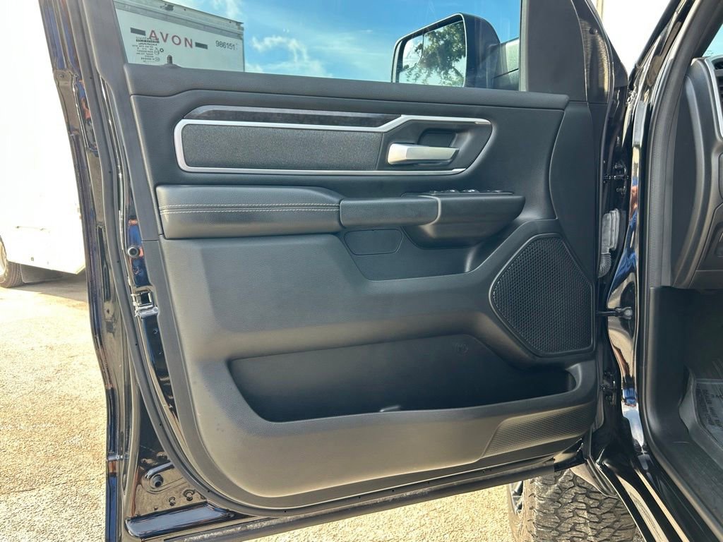 Used 2022 RAM 1500 Big Horn AWD/4WD image 39