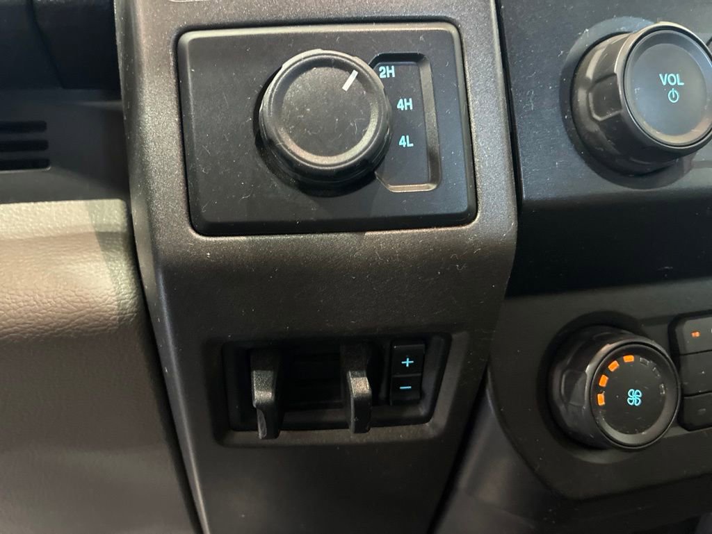 Used 2021 Ford F550 4x4 SuperCab Super Duty w/ Power Equipment Group image 21