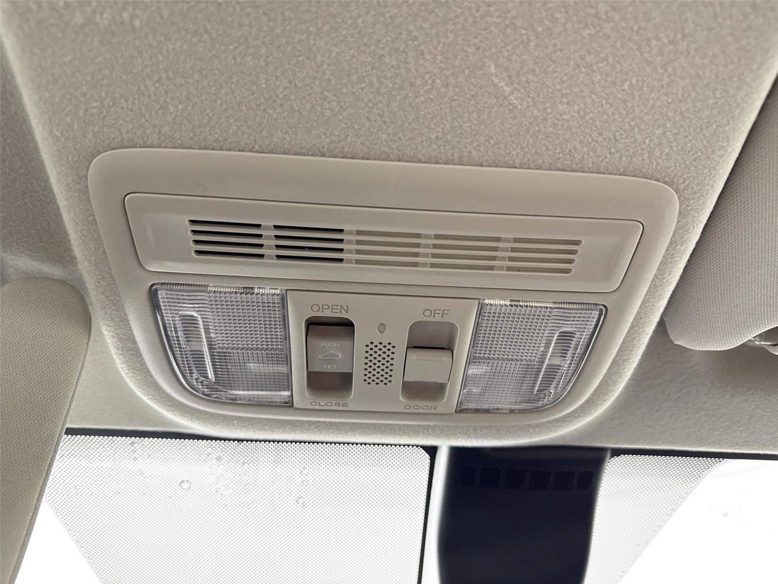 Used 2018 Honda Fit EX image 20