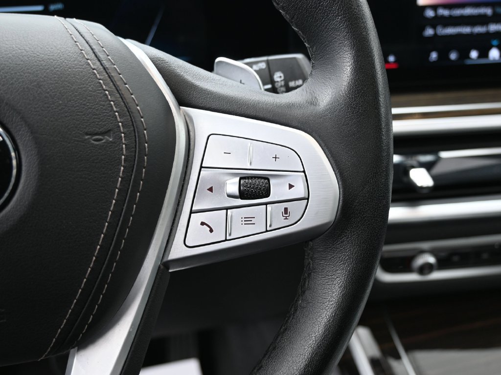 Used 2025 BMW X7 xDrive40i AWD/4WD image 14