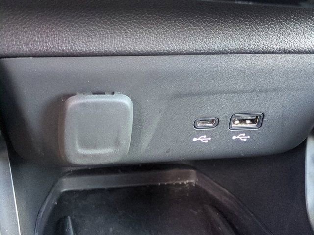 Used 2025 Chevrolet TrailBlazer RS w/ Convenience Package image 21