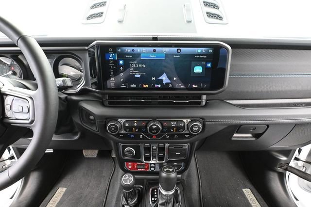 Used 2024 Jeep Wrangler Unlimited Rubicon 4xe AWD/4WD image 35