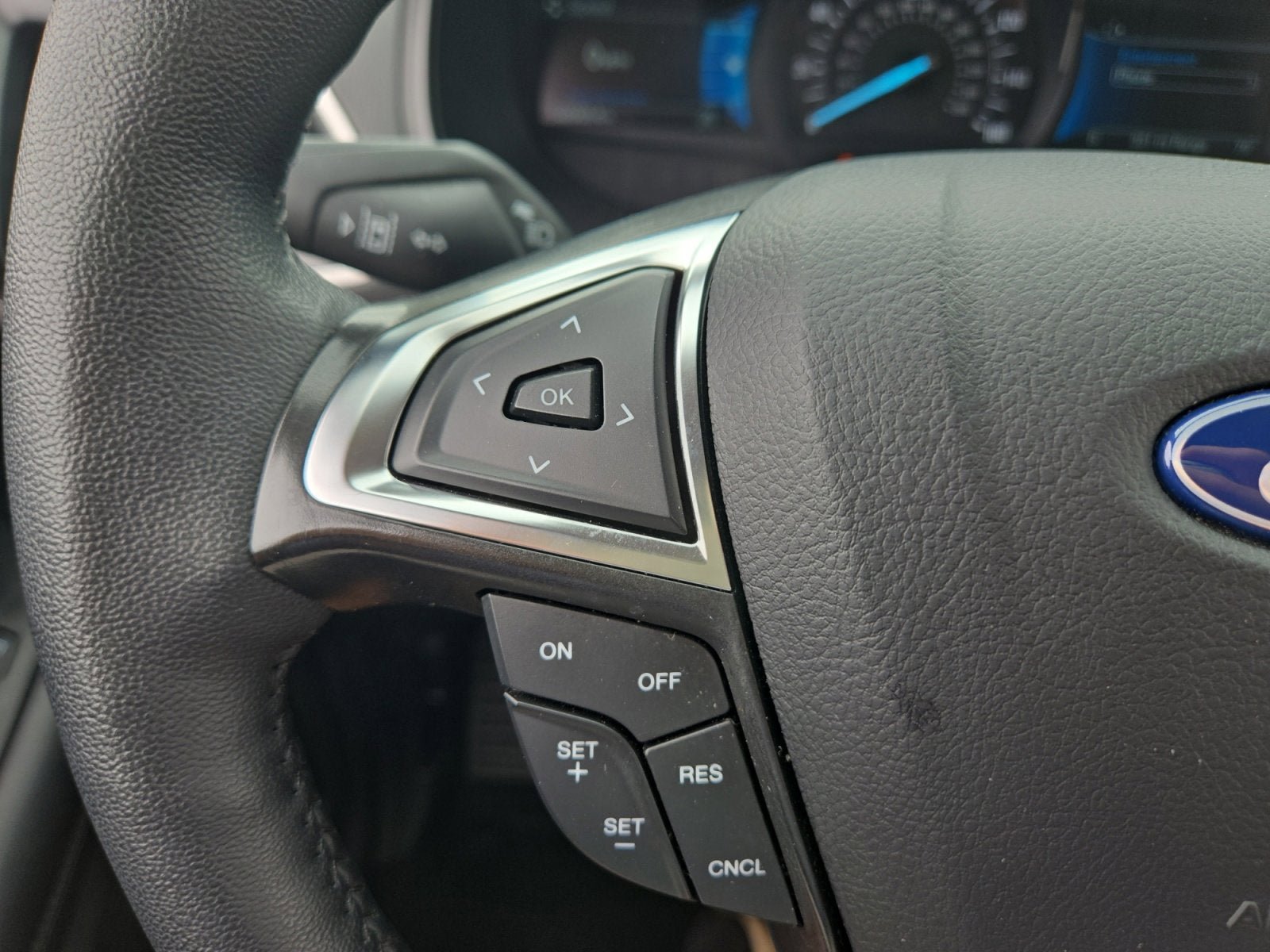 Certified 2024 Ford Edge SEL w/ Convenience Package AWD/4WD image 13