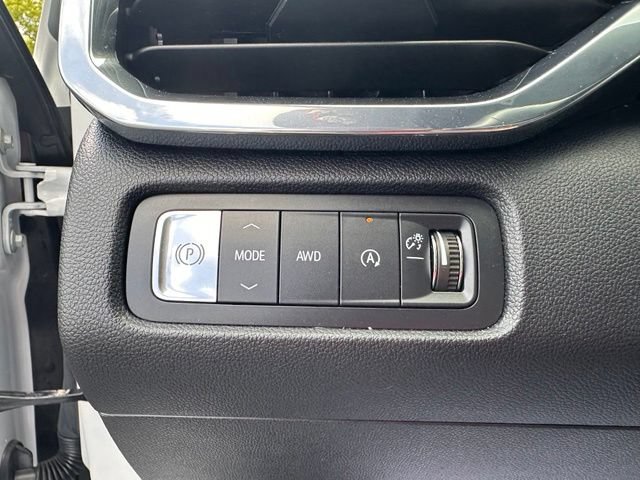 Used 2025 GMC Acadia Elevation AWD/4WD image 23