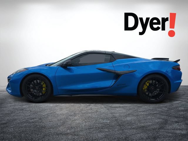 Used 2024 Chevrolet Corvette Z06 w/ Stealth Interior Trim Package RWD image 7