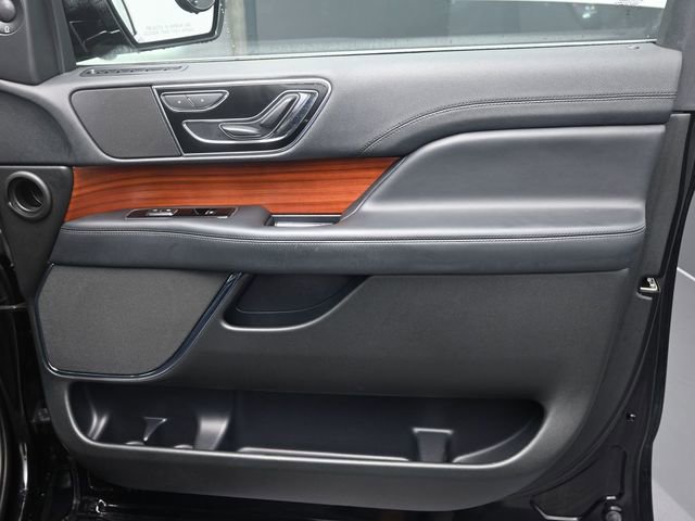 Used 2024 Lincoln Navigator L 4WD image 37