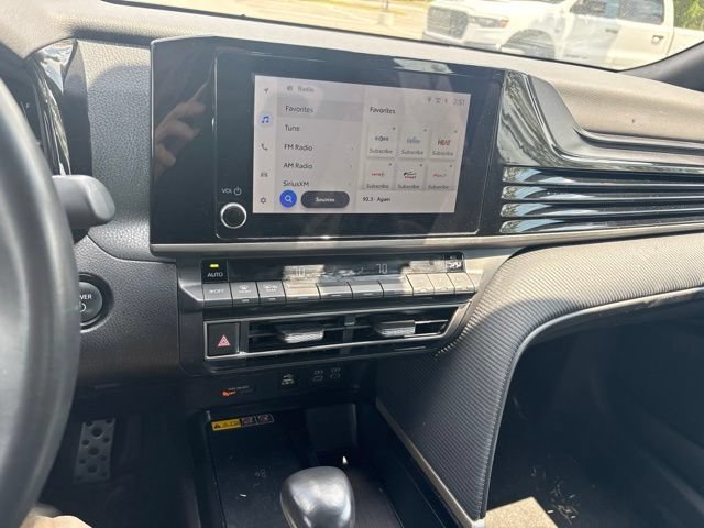 Used 2025 Toyota Camry SE FWD image 30