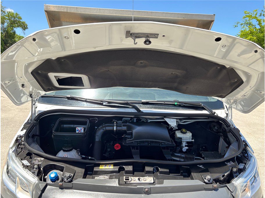 Used 2021 Mercedes-Benz Sprinter 4500 image 32