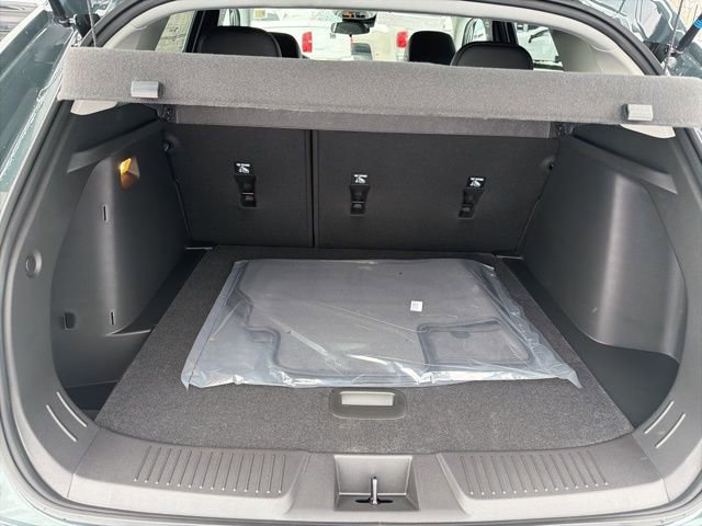 New 2026 Chevrolet Trax LT w/ Sunroof Package image 25