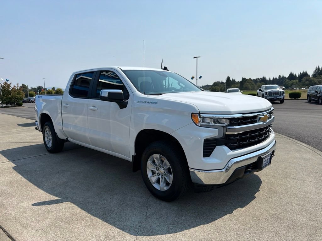 Used 2025 Chevrolet Silverado 1500 LT w/ Protection Package AWD/4WD image 8