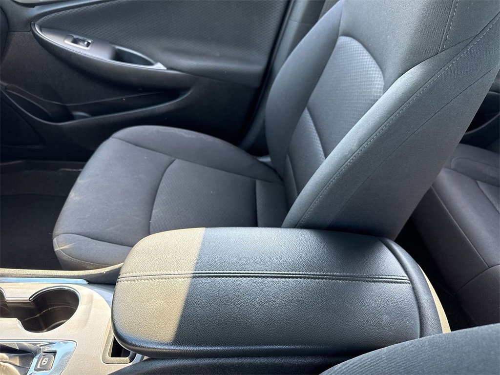 Used 2024 Chevrolet Malibu LT image 19