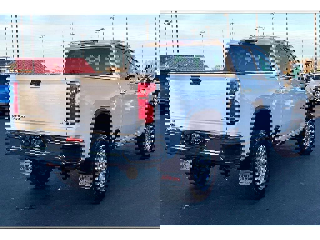 Used 2025 Chevrolet Silverado 3500 LTZ image 15