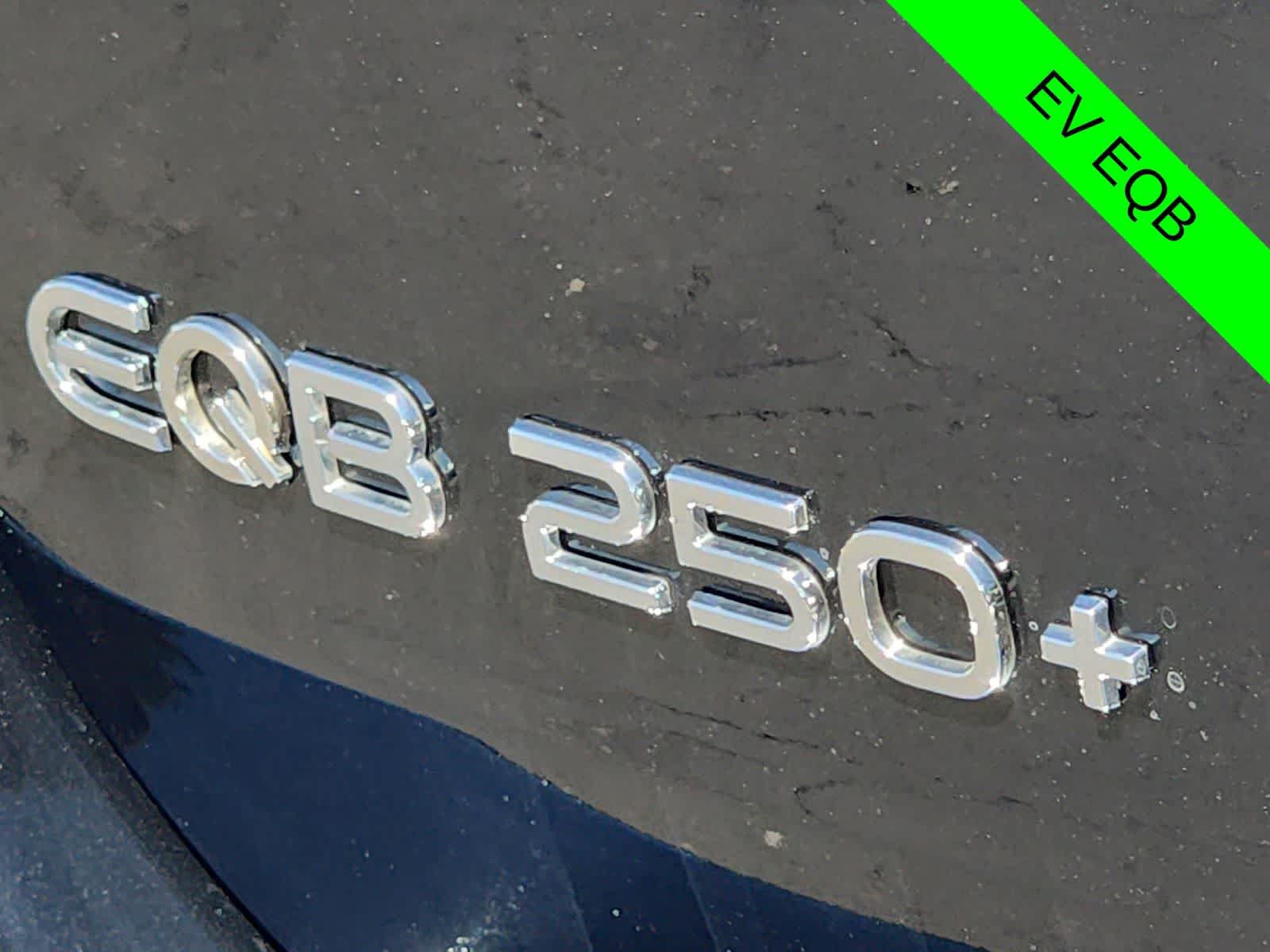 Used 2025 Mercedes-Benz EQB 250+ image 11