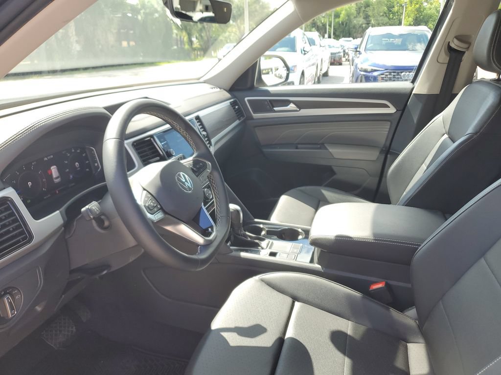 Certified 2023 Volkswagen Atlas SE FWD image 24